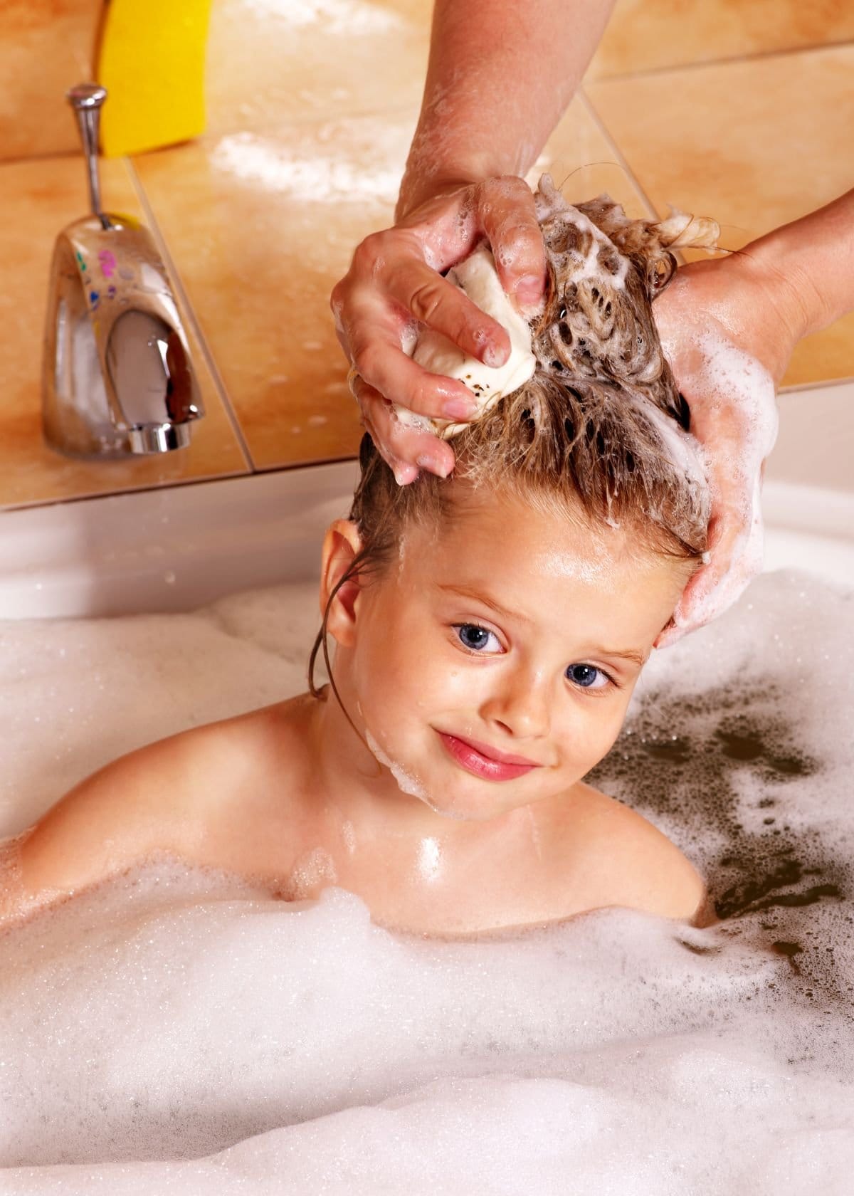 When Can Kids Use Adult Shampoo? Right Age for Shampoo Transition