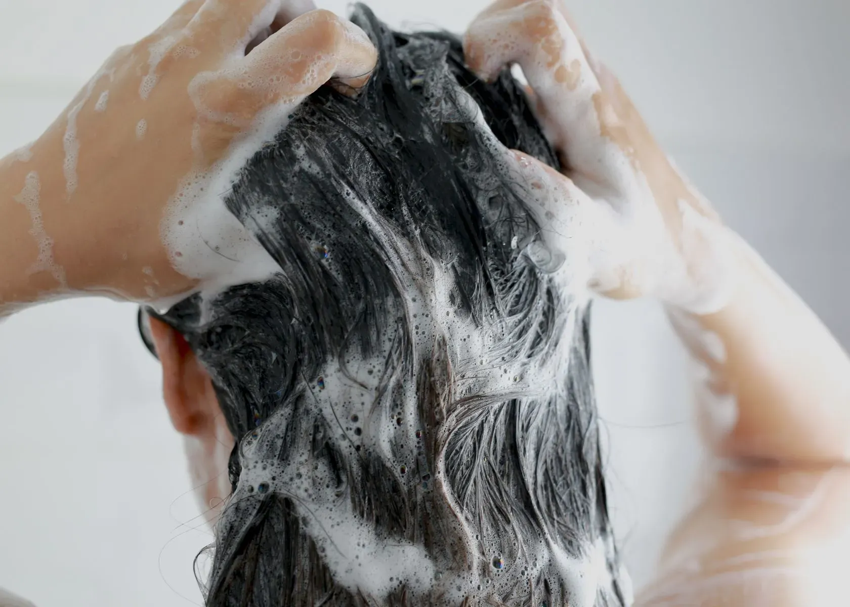 Proper Technique for Using Dandruff Shampoo