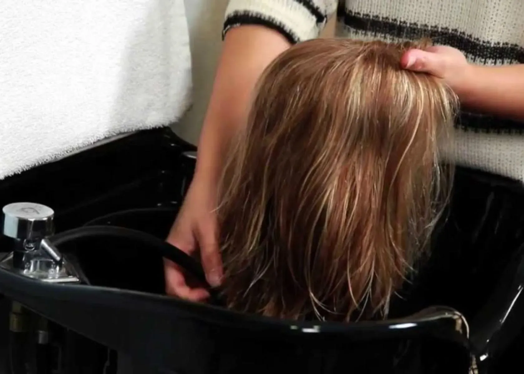 The Best Method for Washing a Human Hair Wig
