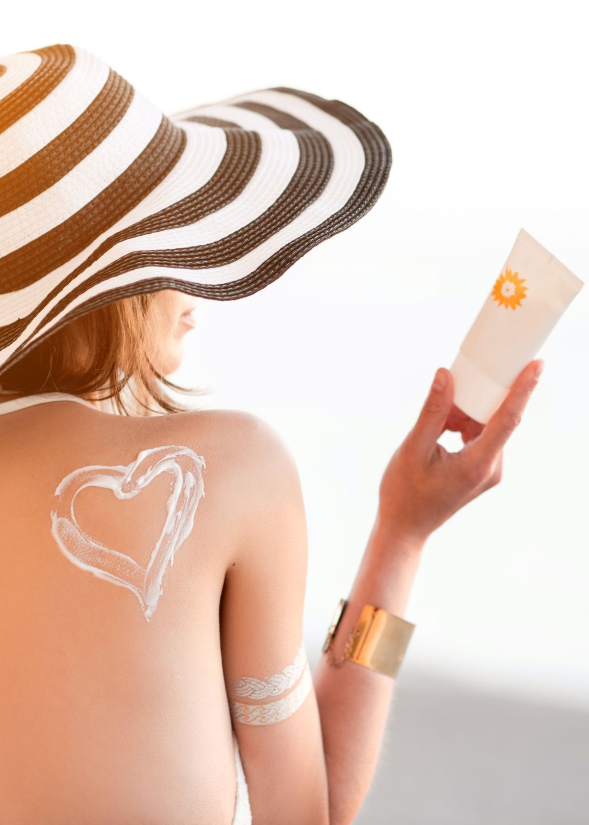 5 Best Body Wash For Spray Tan in 2024: Long Lasting Tan