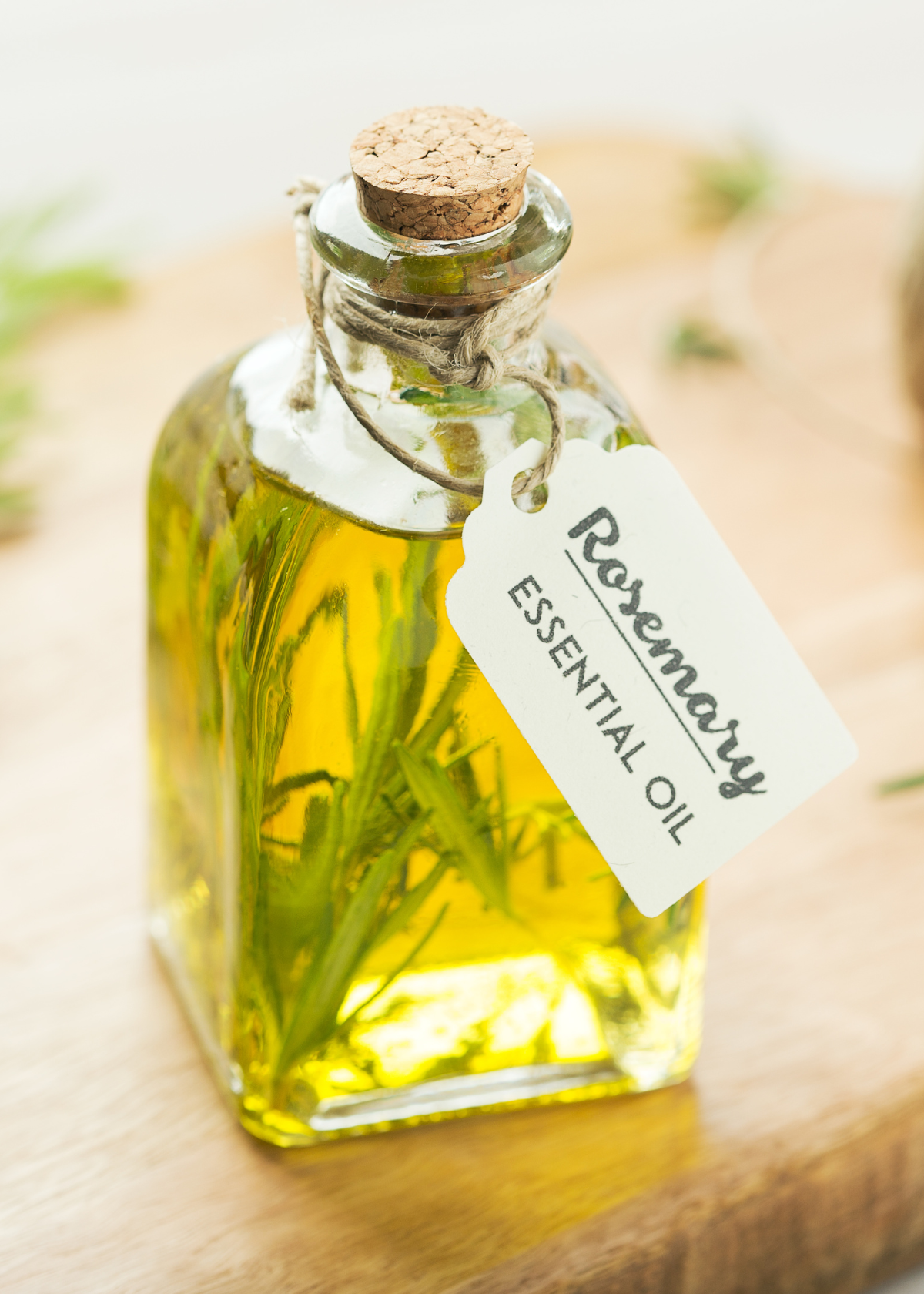 5 Best Rosemary Oils for Eyebrows: Time to Get Strong Eyebrows