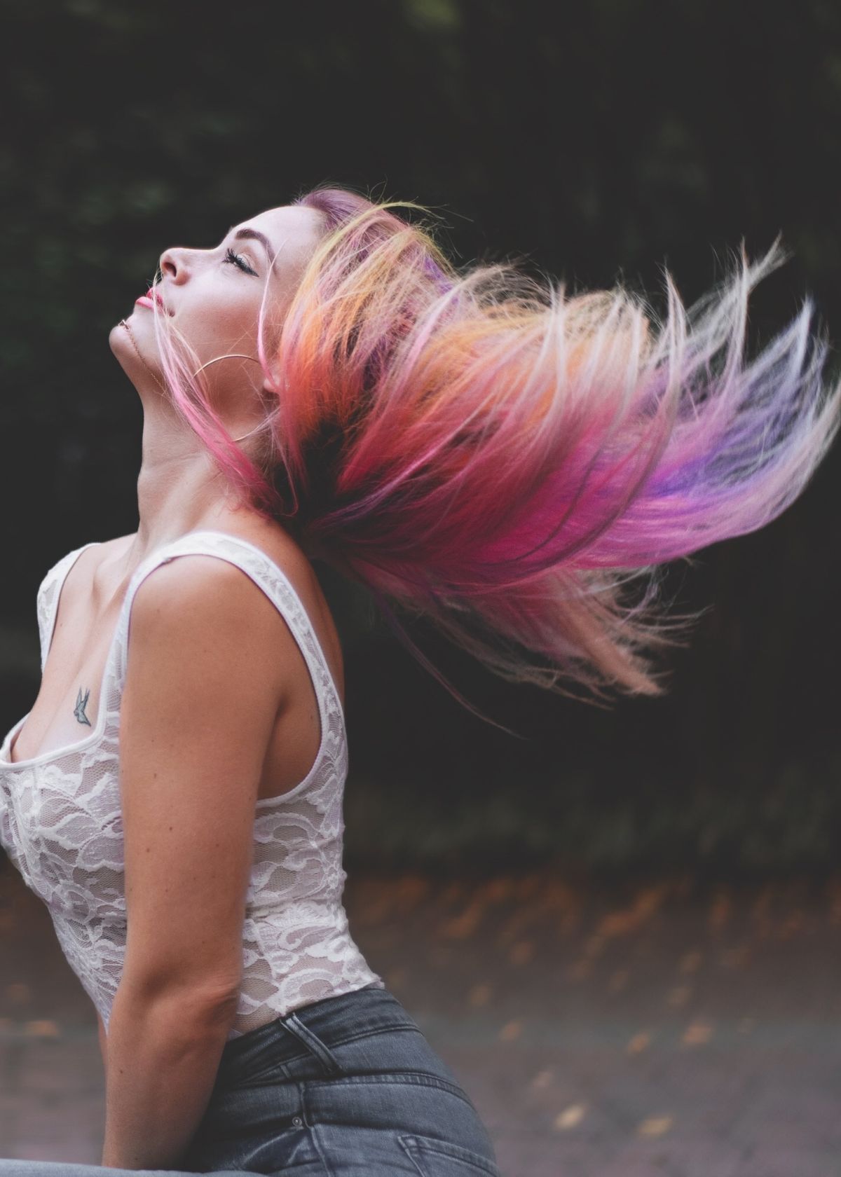 Reviewing 6 Best Shampoos for Colored Hair: Get Ready for Vibrant Tresses!