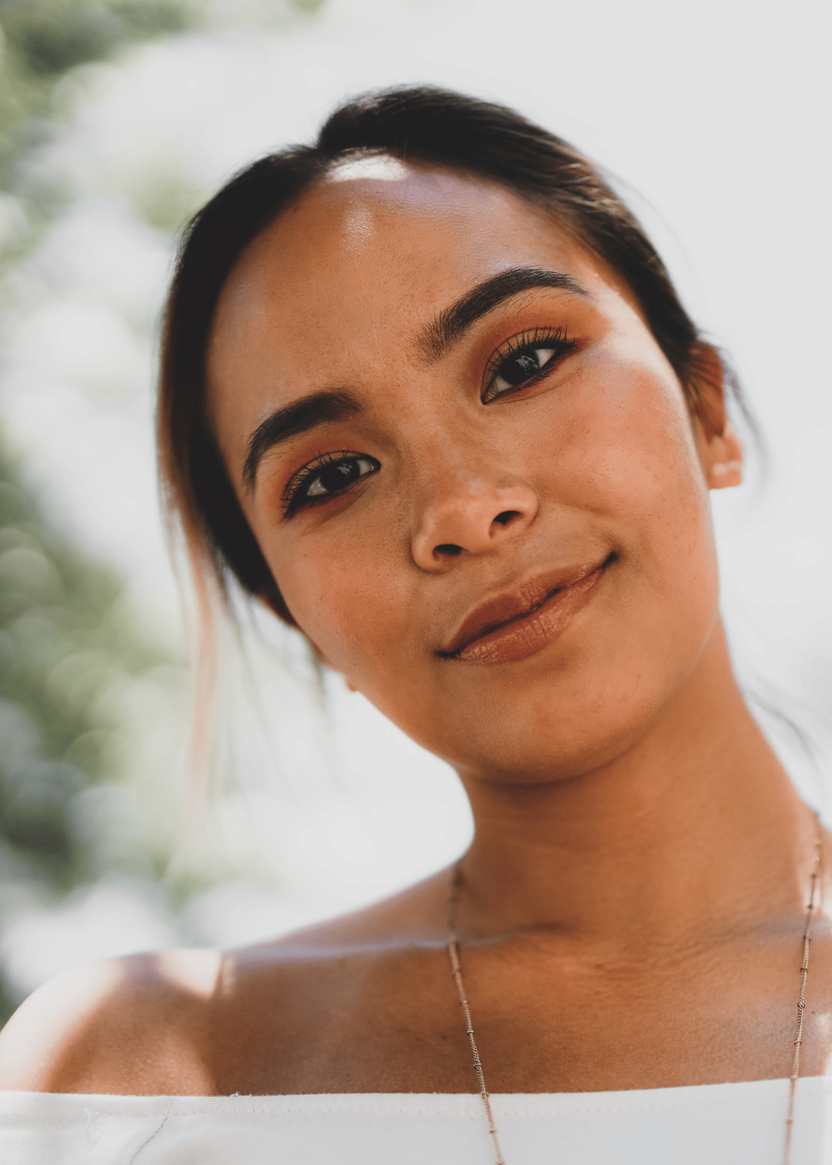 Get a Sun-Kissed Glow with the Fenty Beauty Bronzer Stick: A Must-Have for Radiant Summer Skin