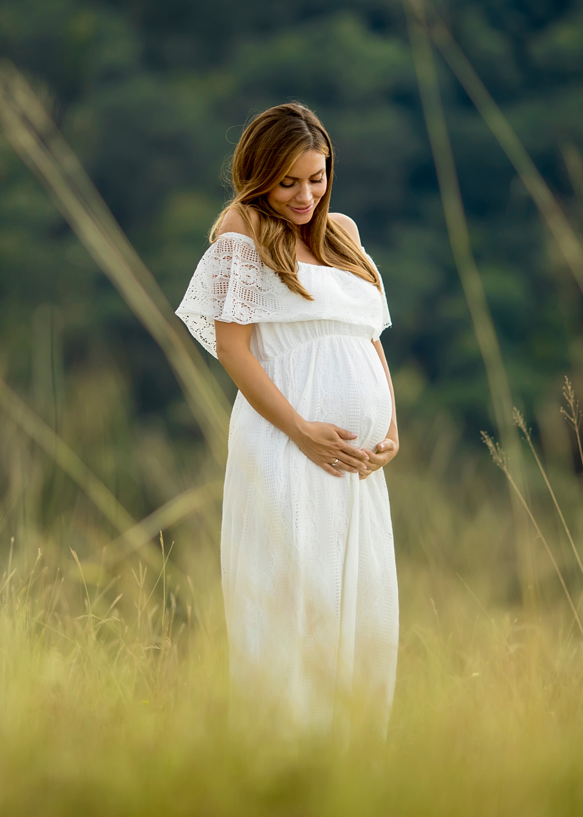 Can You Get a Brazilian Blowout While Pregnant: Helpful Guidance!