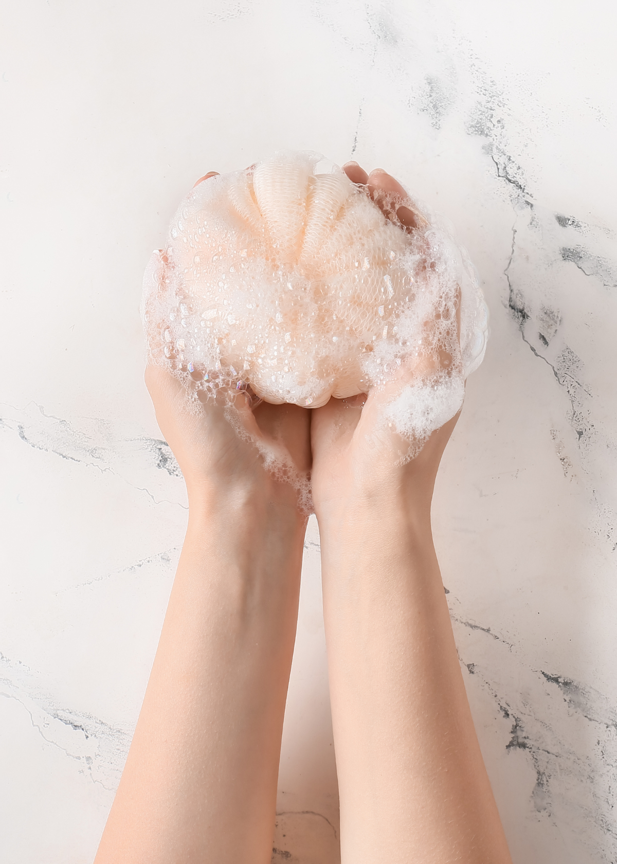 6 Best Smelling Body Washes for Women: Indulge in Luxury